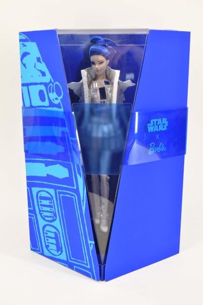 2019 Barbie Star Wars R2 D2 Doll (1 of 4)