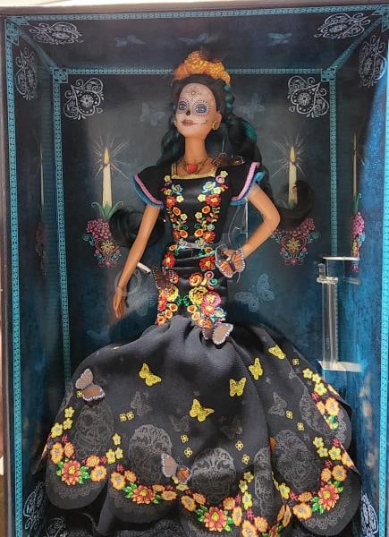 2019 Barbie Signature Dia De Los Muertos Doll: Featuring The 2019 Barbie Signature Dia De Los Muertos Doll, In The Original Box. Never Opened, Mint Condition, Rare Doll.