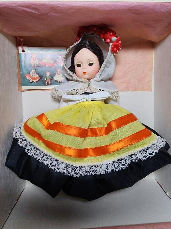 Madame Alexander Greece International Doll (1 of 9)