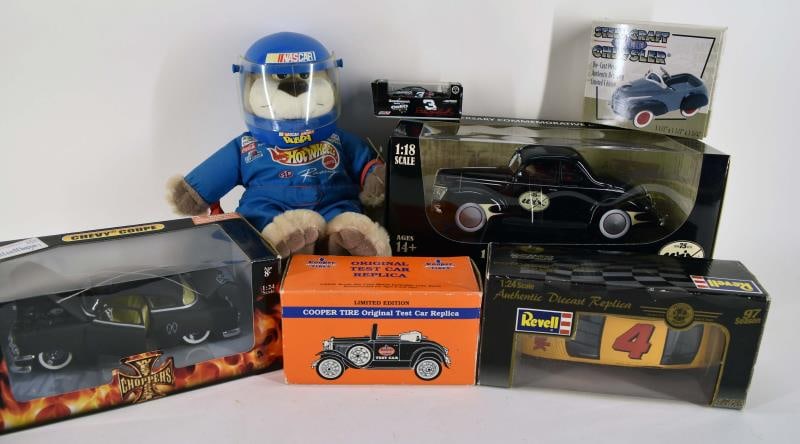 Maisto, Revell, Action Diecast Cars Original Boxes (1 of 5)