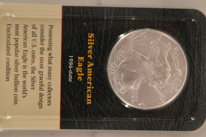 2000 Silver American Eagle .999 Fine Silver (1 of 3)