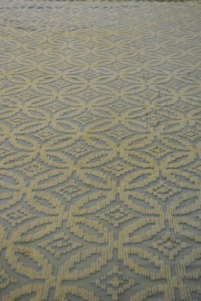 Vintage Full Size Blue & White Chenille Bedspread (1 of 4)