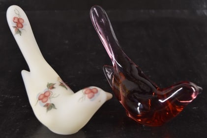 Two Fenton Happiness Birds