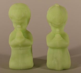 Fenton Green Satin Glass Uranium Praying Children