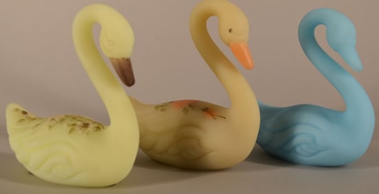 Three Fenton Custard Glass Swans