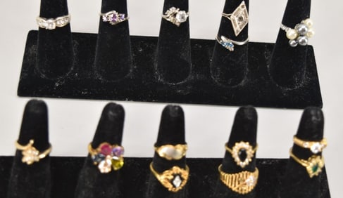 Fourteen Contemporary Fashion Rings