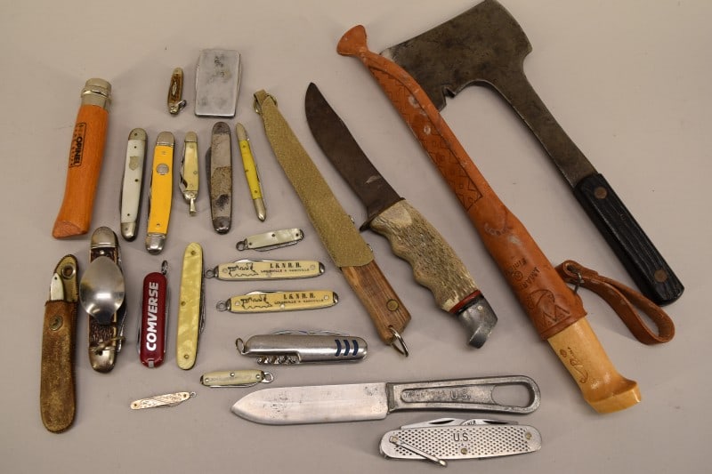 Group Of Pocket Knives & Fish Knife (1 of 5)