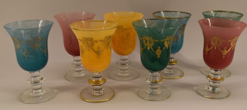 Interglass Italy Medici 24k Gilded Water Goblets: Featuring A Group Of Eight In Four Colors Of The Interglass Italy Medici 24k Gold Gilded Water Goblets. Measuring 6 1/4" Tall And 4" Across The Top. The Colors Are Turquoise Blue, Rose, Marbled Orange