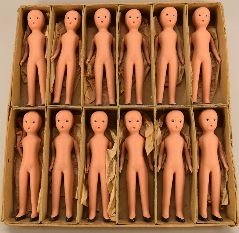 Original Box Of K & H Bisque Nancy Ann Dolls: Featuring An Original Box Of Twelve Bisque Dolls All Marked K & H U S A. Made By The Company Kerr & Hinz, A Santa Clara, California-based Firm That Made Dolls In The 1930s And 1940s, Originally For Na