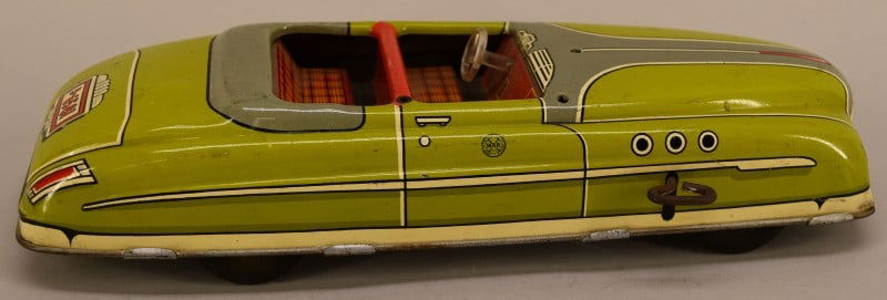 Marx Tin Windup Roadster (1 of 3)