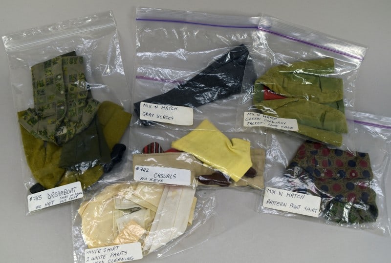 Vintage Barbie Ken Clothing & Accessories (1 of 4)
