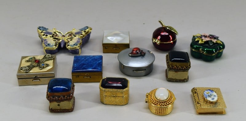 Collection Of Twelve Contemporary Pill Boxes: Featuring Twelve Different Contemporary Pill Boxes. Butterfly, Flowers, Gems, Mother Of Pearl And More. No Hallmarks.