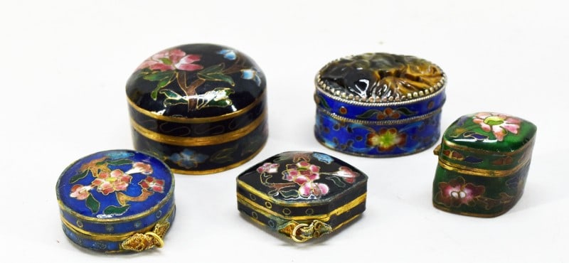 Five Vintage Cloisonne Pill & Trinket Boxes (1 of 4)