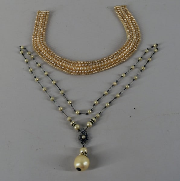 Vintage Faux Pearl Necklace With Drop Center Pearl: Featuring A Faux Pearl Necklace With An Ornate Free Form Center And A Large Tear Drop Shape Pearl Center. Measuring 28" Necklace And A 2 3/4" Drop Center, In Good Condition. Together With A Faur Pearl
