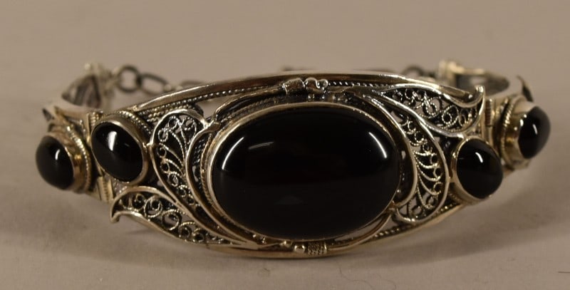 Sterling Silver & Black Onyx Bracelet: Featuring A Sterling Silver Filigree Bracelet With Black Onyx Stones. Measuring 7", But Expandable To 8". Marked Ab 925.