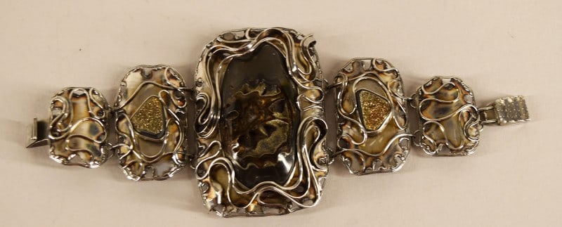 Hand Crafted Druzy Art Nouveau Style Bracelet: A Stunning Flowing Organic Designed Bracelet With Intricate, Open Worked Metalwork Which Invokes The Art Nouveau Style. Made Of A Mixed Metal Alloy, Non Magnetic. Druzy Quartz Accents Are Incorporated