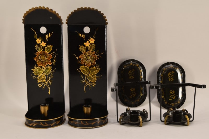 Two Pairs Of Painted Metal Tole Style Wall Sconce (1 of 3)