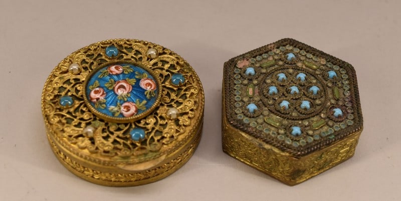 Gilt Metal & Guilloche Enamel Powder Compact (1 of 3)