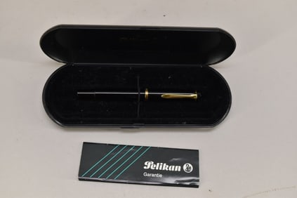 Pelikan M250 Fountain Pen