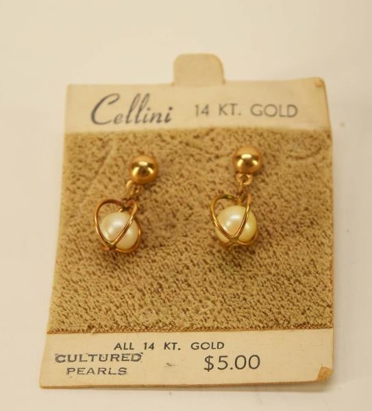 Cellini 14k Yellow Gold & Pearl Earrings: A Pair Of Vintage 14k Yellow Gold And Cultured Pearl Earrings, 2.3g Earrings Are On The Original Card, Probably From The 70's When The Store Opened. The Original Cost Of The Earrings Was $5.00. The Ea