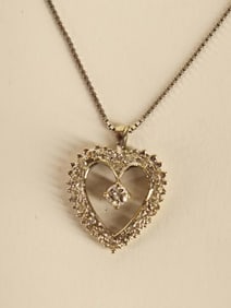 14k White Gold & Diamond Heart Pendant