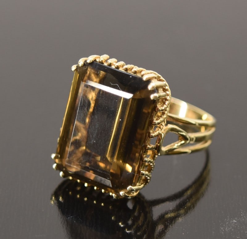10k Yellow Gold & Smokey Quartz Ring (1 of 3)