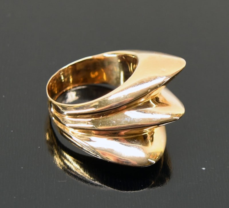 14k Yellow Gold Italy Wave Form Ring: 14k Yellow Gold Italy Wave Form Ring, Size 10.25, 4.1g
