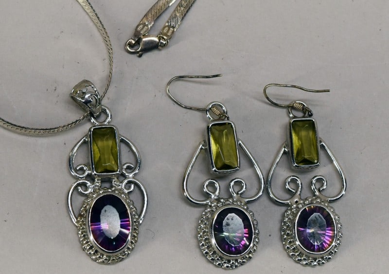 Sterling Silver Mystic Topaz & Peridot Jewelry Set: Featuring A Pair Of Earrings And Necklace Pendant Of Sterling Silver, Mystic Topas And Peridot. The Necklace Measure 18" And All The Pieces Are Marked 925.