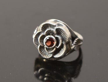 Sterling Silver & Garnet Flower Ring