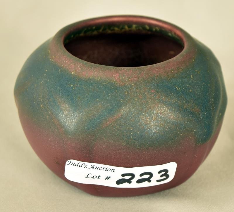 Van Briggle Leaf Vase (1 of 3)