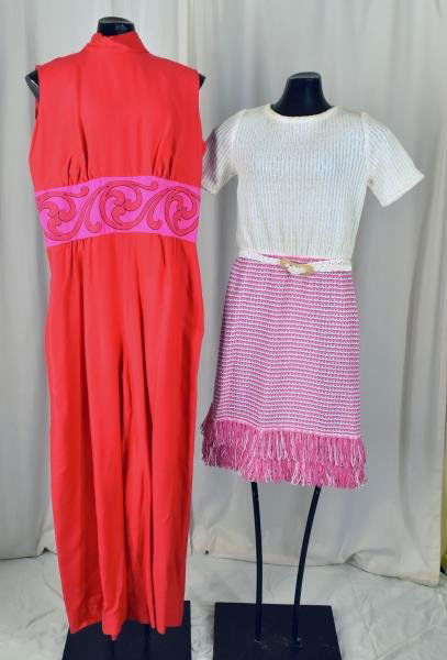 1960s 70s Vintage Mod Day Pantsuit and Dress The pink (1 of 2)