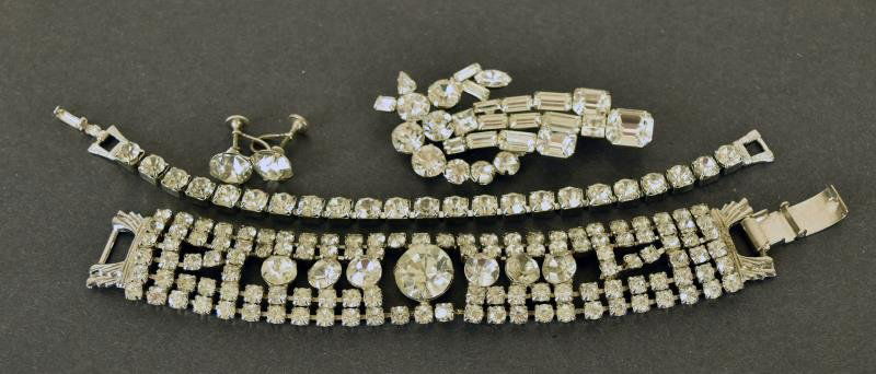 Vintage Rhinestone Jewelry Consisting of two bracelets, (1 of 3)
