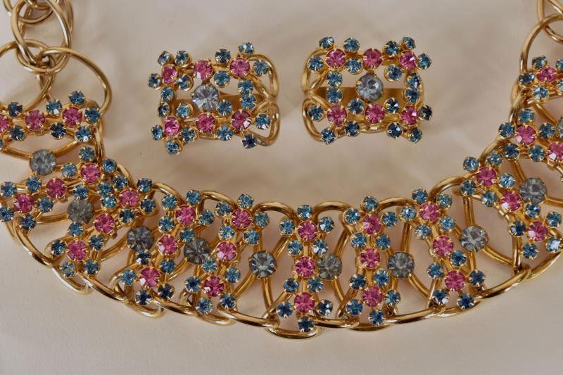 Vintage Demi-Parure Rhinestone Set Consisting of a pink (1 of 1)