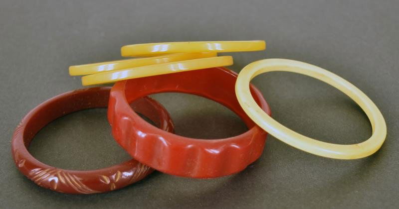 Group of Bakelite Bangles Consisting of six Bakelite (1 of 1)