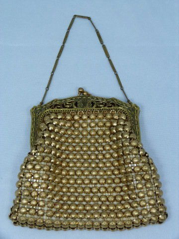 VINTAGE WHITING & DAVIS GOLD BEAD & MESH PURSE: Dainty vintage gold metal beaded purse with lovely filigree frame and chain. Purse measures 11.5cm X 11cm.