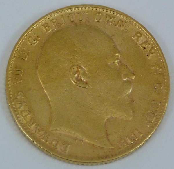 22K 1905 EDWARD VII BRITISH SOVEREIGN GOLD COIN: Minted from 1902 to 1910, the Edward VII design is scarcer than the subsequent George V sovereigns. The obverse features a portrait of Edward VII, who ruled from 1901 to 1910; the reverse depicts the