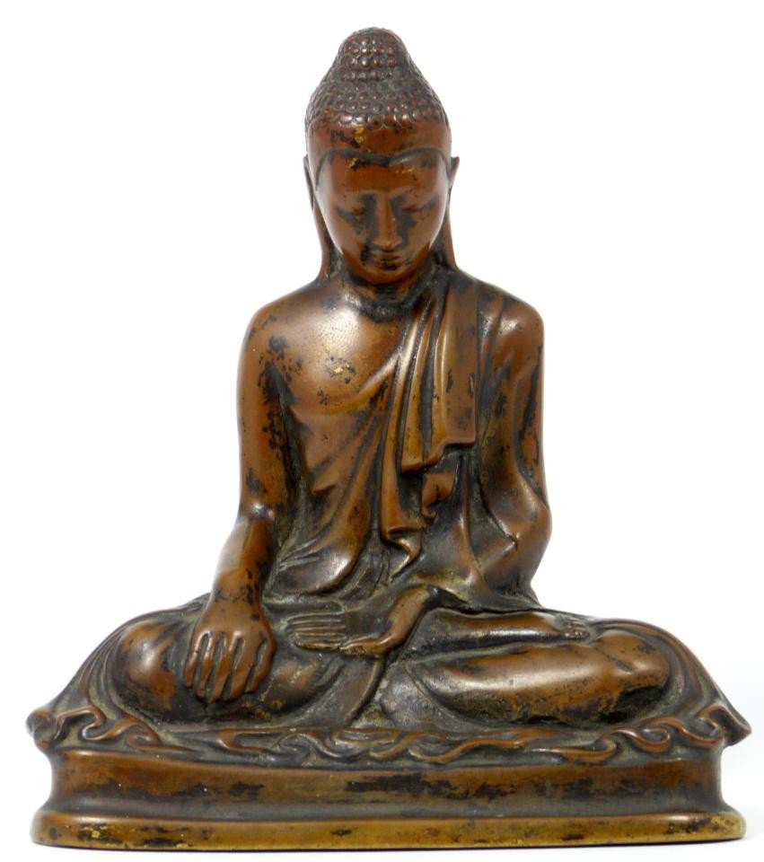 ANTIQUE BRONZE SITTING THAI BUDDHA FIGURE: Antique Thai bronze figure depicting a sitting Buddha figure. Very heavy cast bronze. 19th century. Measures 5 1/4" height x 4 5/8" width (13.3cm x 11.7cm). Total weight of 1855 grams.