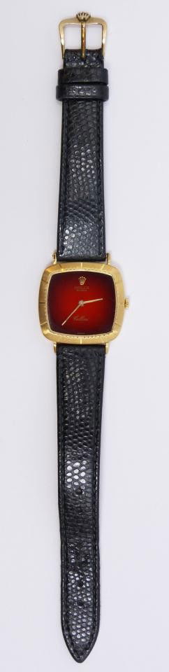 GENTS 18K YG ROLEX CELLINI WATCH 4084: 18k yellow gold men's Rolex Cellini wristwatch. Has a lizard band with original fasten. Reference number 4084. Case measures 31mm x 31mm.