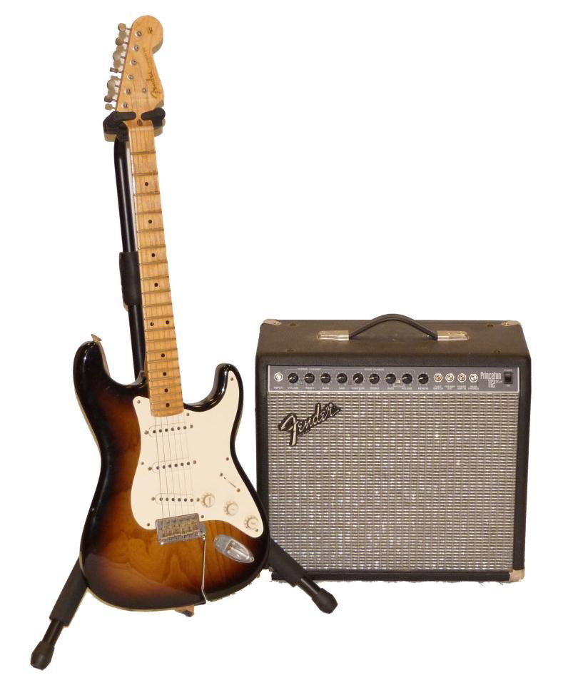 2004 JOHN CRUZ RELIC FENDER '54 STRATOCASTER w AMP: 2004 John Cruz Fender Stratocaster guitar Relic that we believe to be 1954. Wood tone body with clear lacquer. Includes Fender Princeton 112 Plus amplifier. Includes fitted brown hard body Fender trav