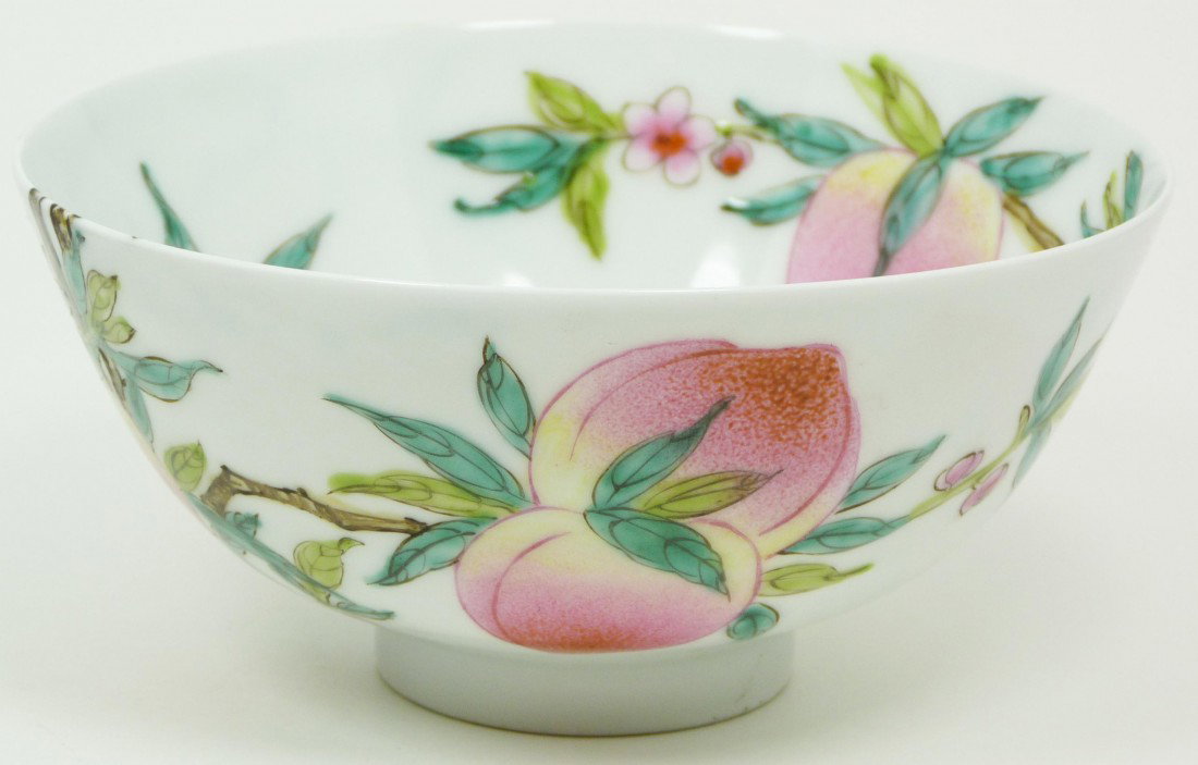 CHINESE PORCELAIN PEACHES BOWL YONGZHENG: Fine antique Chinese hand painted enameled delicate Famille Rose porcelain Qing Dynasty peaches bowl. Vivid multicolor enamel design depicting peaches on branches with leaves and bats. Holds Yongzheng