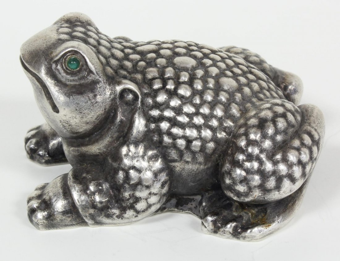 RUSSIAN SILVER FROG FIGURE RAPPAPORT: Russian silver frog having cabochon cut emerald jewels set to eyes. Holds town marks and 88 silver purity marks to bottom. Also holds Julius Rappaport I.P. Cyrillic workmaster mark to bottom. Measures