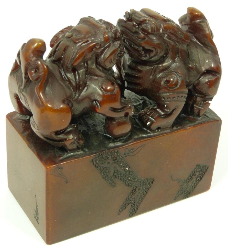 CHINESE NATURAL SHOUSHAN FOO DOGS CHOP SEAL: Old Chinese fully relief carved natural Shoushan Tianhuang stone foo dogs chop seal. Depicts two foo dogs facing each other while standing on Shoushan stone slab. Sides of stone slab have relief carve