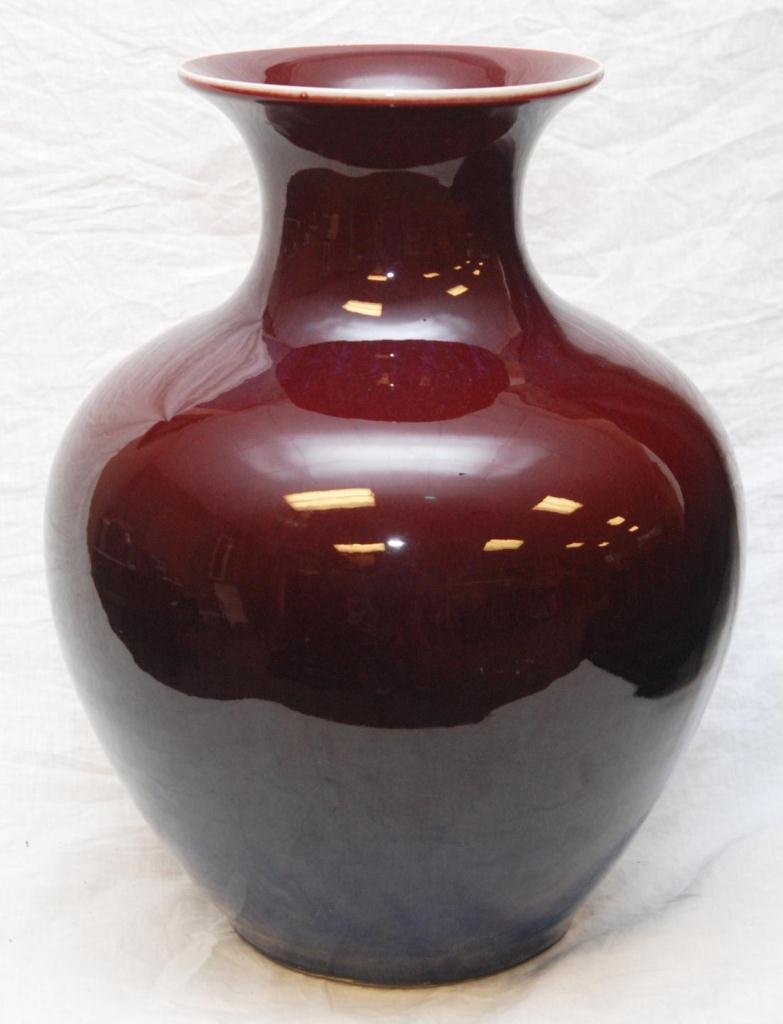15th C CHINESE SANG DE BOEF GLAZED PORCELAIN VASE: Antique Chinese Ming Dynasty period Sang de Boeuf glaze porcelain bulbous form vase. Stunning red to blue color. Bottom holds six character blue calligraphy Xuande (1426-1435) reign marks, and is made