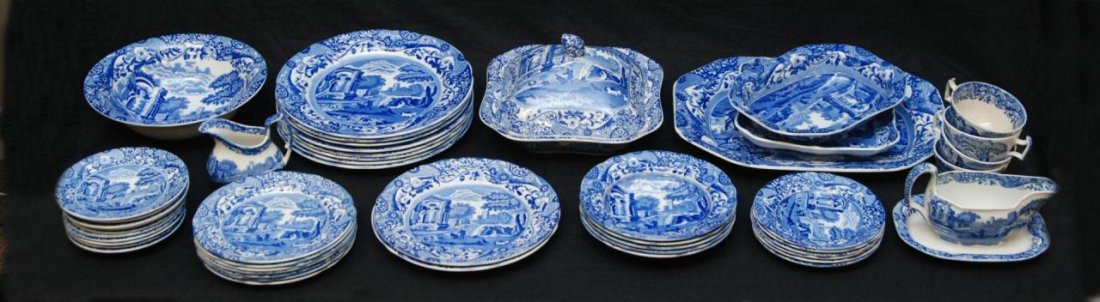 49pc COPELAND SPODE ITALIAN BLUE & WHITE CHINA SET: 49 piece Copeland Spode blue and white porcelain china set in the 'Italian' pattern. Set includes 8 dinner plates (10 1/2"), 2 salad plates (9"), 7 dessert plates (7 1/2"), 4 teacups (2 3/8"), 16 sauc