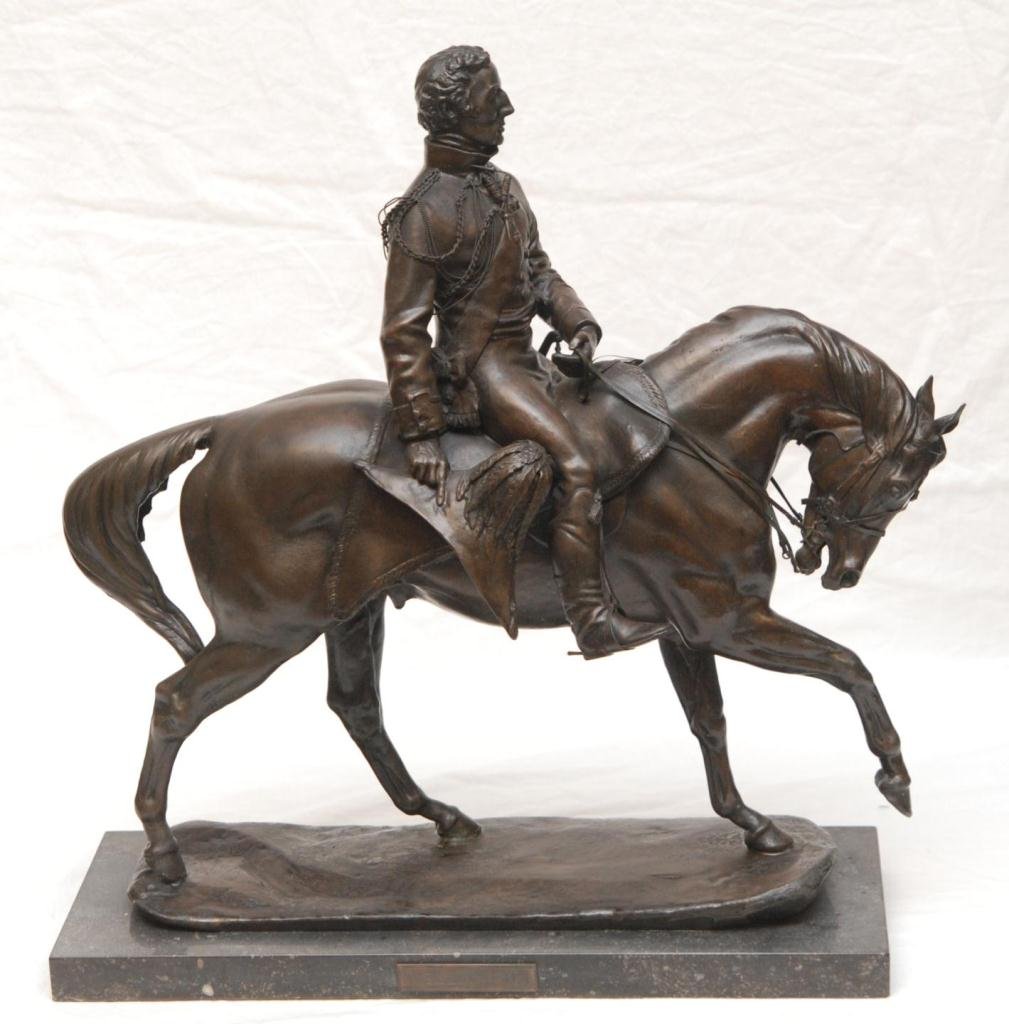 ROYAL WORCESTER 'WELLINGTON' BRONZE SCULPTURE: Royal Worcester English bronze sculpture of the Duke of Wellington. Includes title plate on one side and name plate on the verso of marble plinth. Numbered 1 of 15 on title plate. Measures 18 1/8 inch