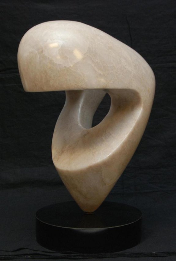 210 CONTEMPORARY ABSTRACT WHITE MARBLE SCULPTURE Lot 210