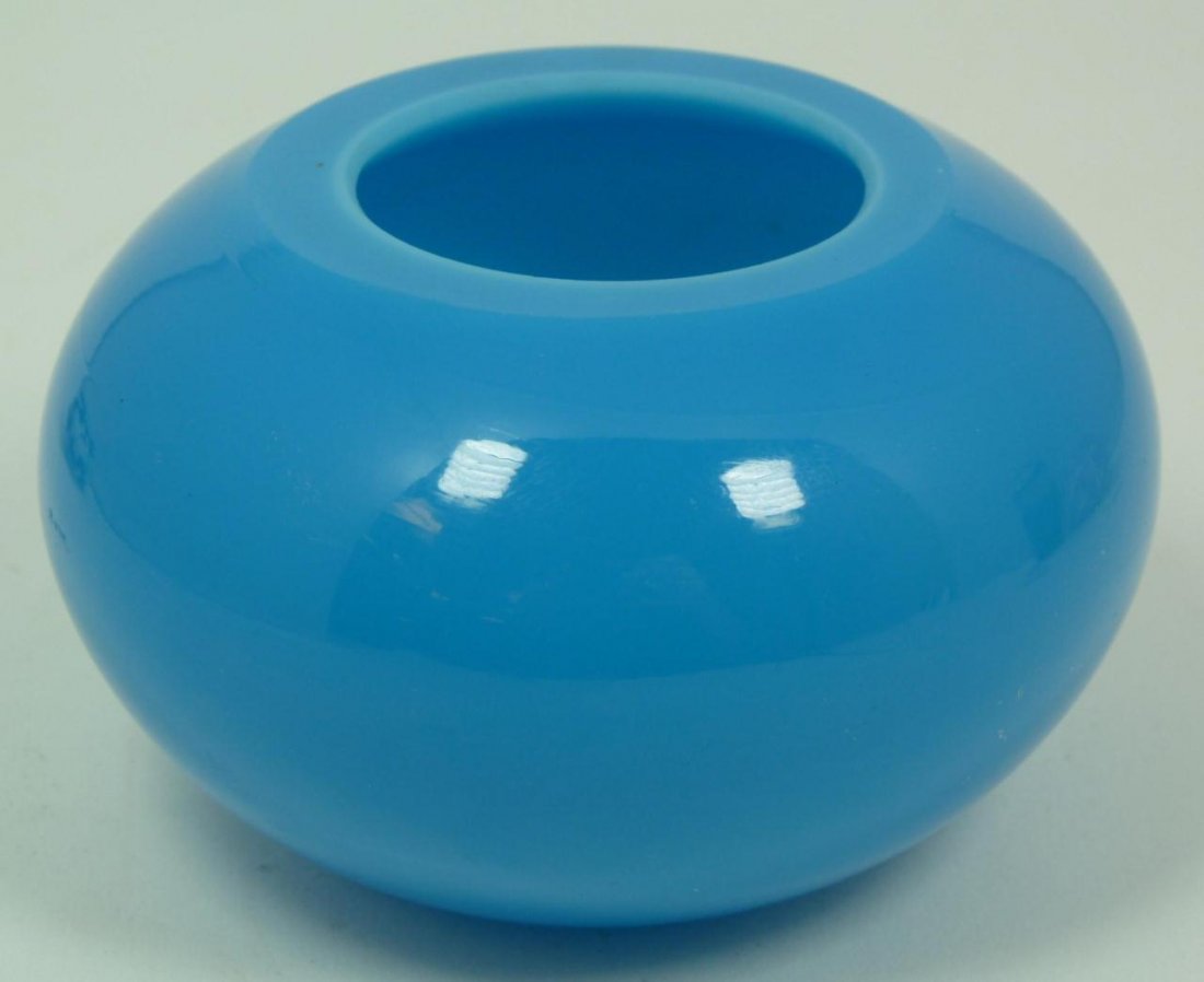 CHINESE BLUE PEKING GLASS BRUSH WASHER: A well rounded Chinese blue Peking glass brush washer. Etched "CHINA" to bottom. Late Qing to Republic period, 19th/20th century. Measures 2 1/2" height x 4" diameter (6.3cm x 10.1cm). Total weight of