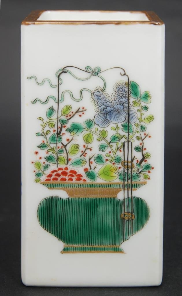 18th C CHINESE PORCELAIN SQUARE BRUSH POT: Antique Chinese hand painted enameled porcelain square form scholar's desk brush pot depicting green and blue urns with flowers to exterior. Brown glazed rim. Bottom holds blue six character zhuanshu 