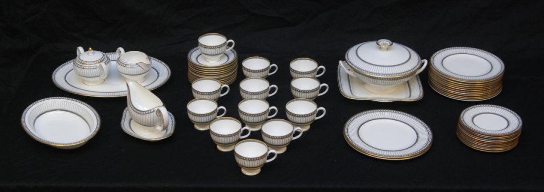 69pcs OF WEDGWOOD 'COLLONADE BLACK' PORCELAIN: A set of sixty nine pieces of Wedgwood English porcelain dinnerware in the 'Colonnade Black' pattern, number R4340. Set includes 12 dinner plates (10 3/4"), 2 luncheon plates (9"), 12 salad plates (8 