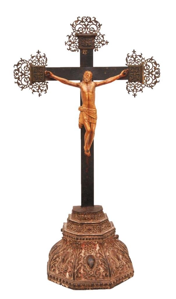 16th/17th C GOA PORTUGUESE CARVED IVORY CRUCIFIX